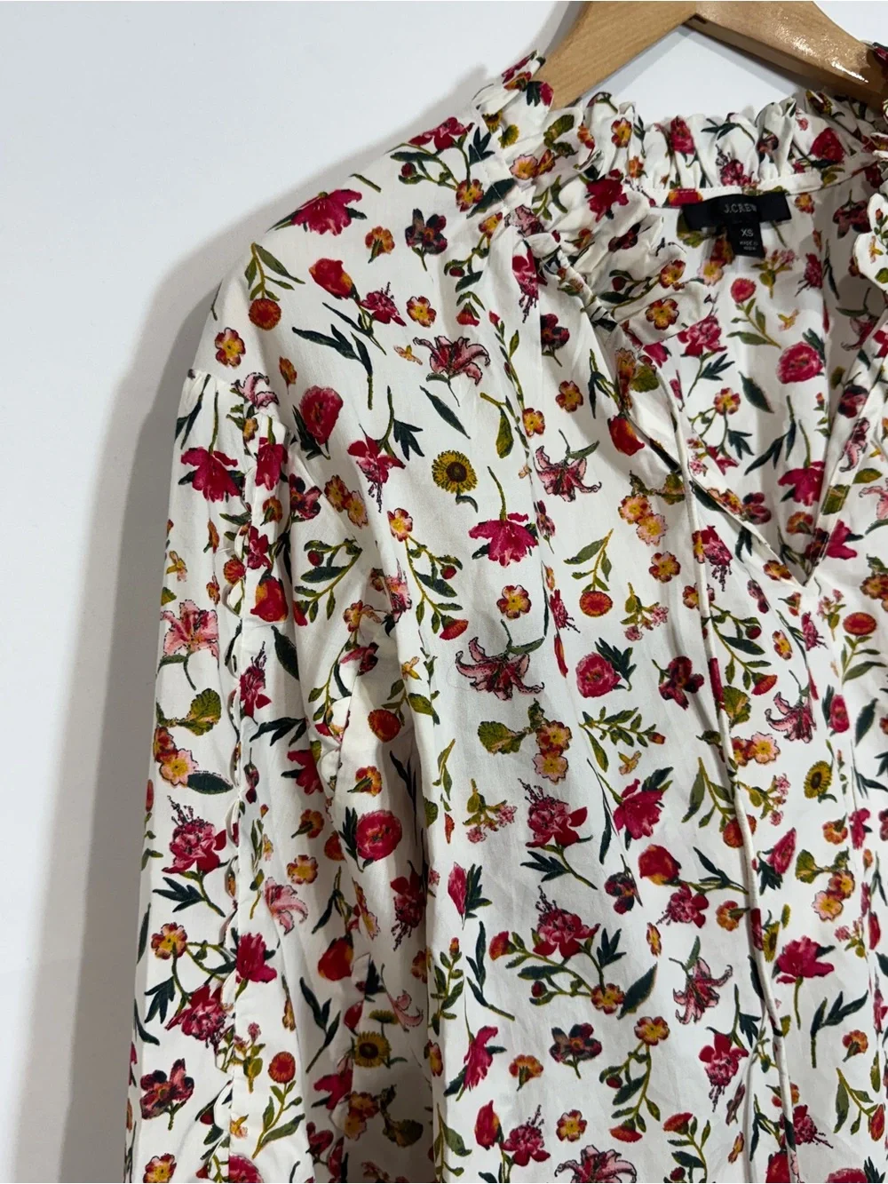 WSH64 {J. Crew} White Pink Floral Ruffle Neck Long Balloon Sleeve Tunic Blouse